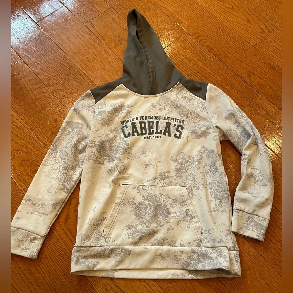 Cabela’s Youth XL Hoodie – Gray & White Camo Sweatshirt – Hunting & Fishing Logo